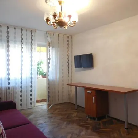 Dya * Ap Decomandat 2 Cam * Sat Vacanta Apartment *